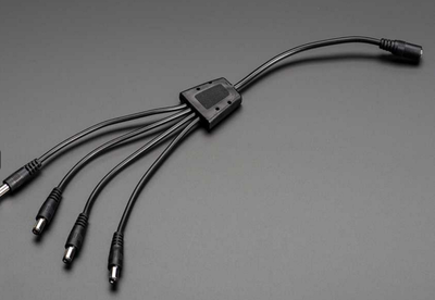 4′lü DC Adaptör Çoklayıcı Kablo